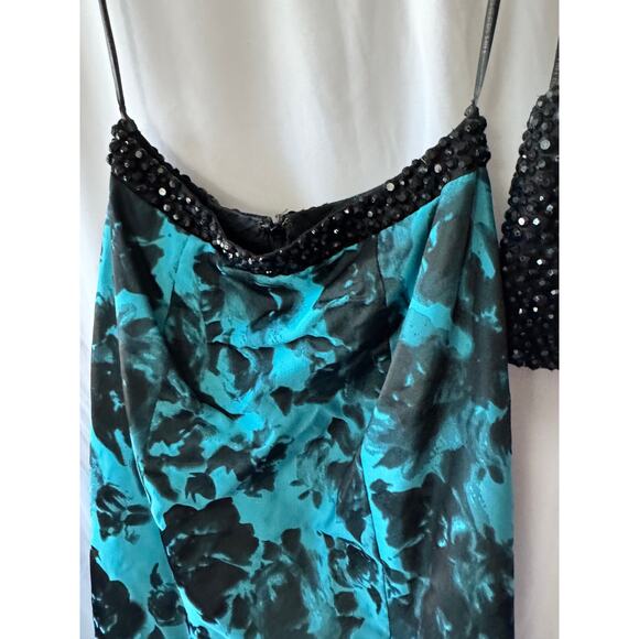 Sherri Hill Mermaid Two-Piece Evening Dress - Size 4 - Picture 7 of 16